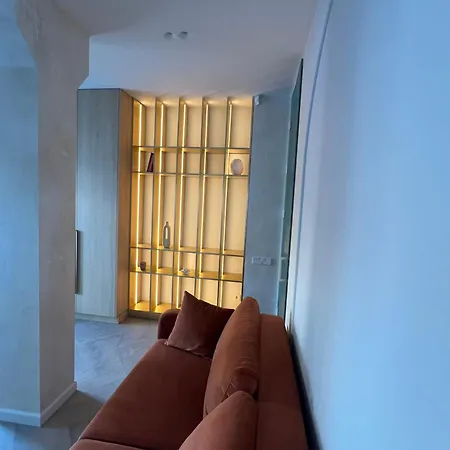 Meridian View Old Town Apartment