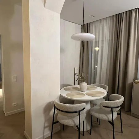 Apartment Meridian View Old Town *