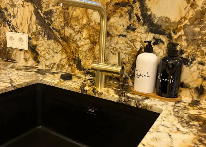 Meridian View Old Town Apartment *